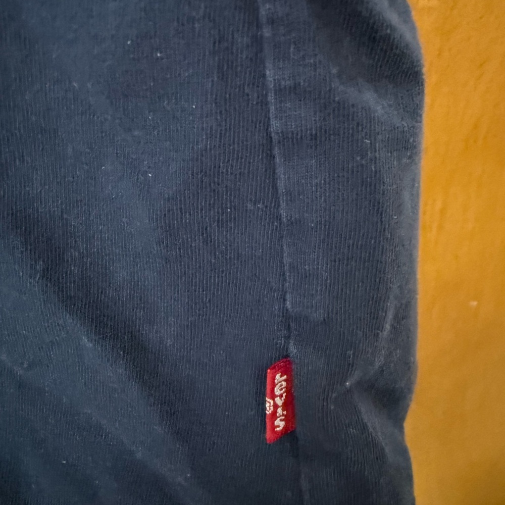 Levi's Dark Blue Floral Graphic Tee - Picture 4 of 5